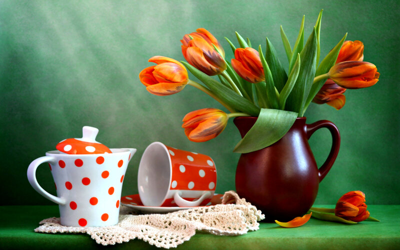 Tulips in a Pitcher — Green
