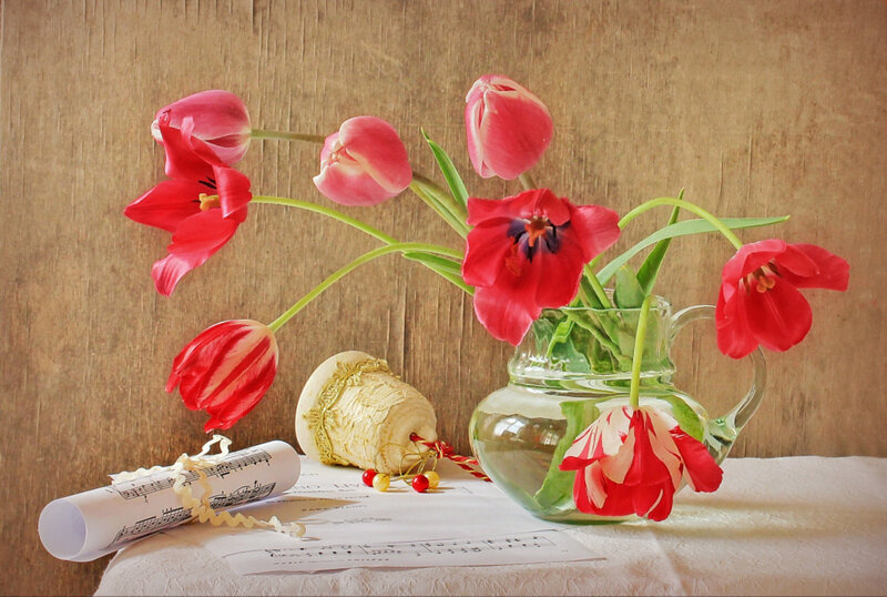 Tulips in a Vase — Red, Serene, Spring