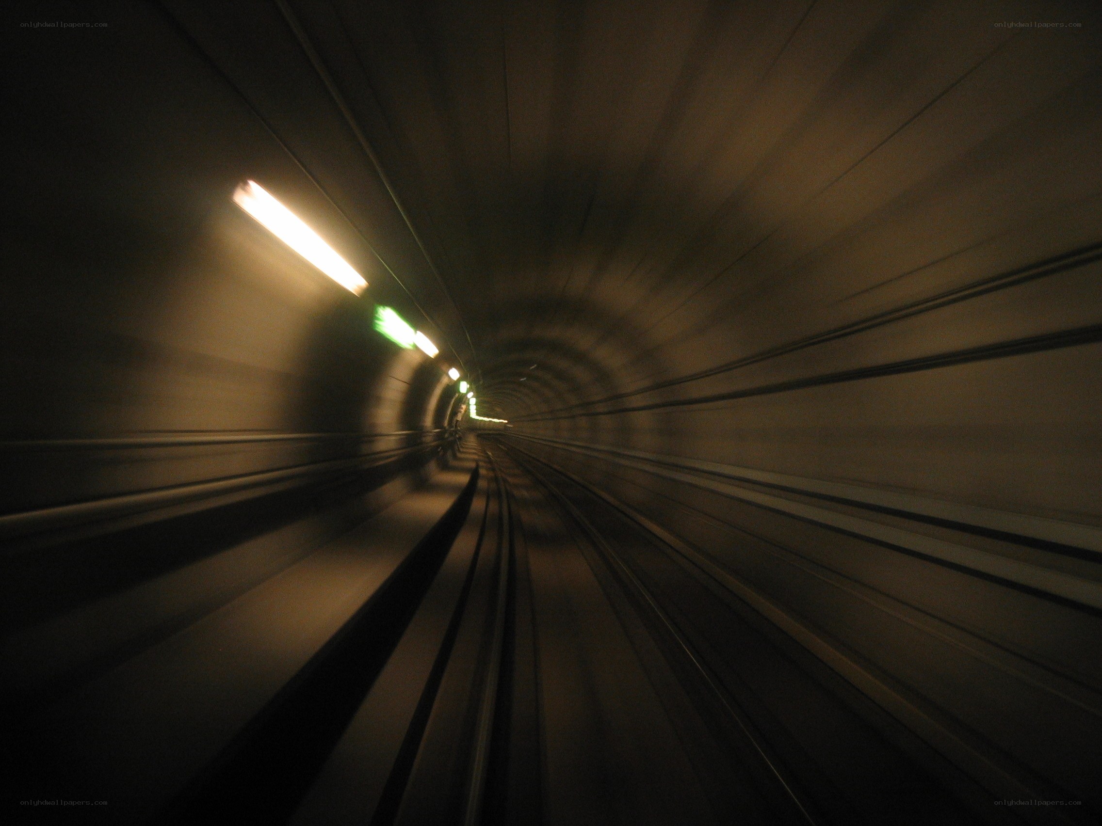 tunnel motion blur view