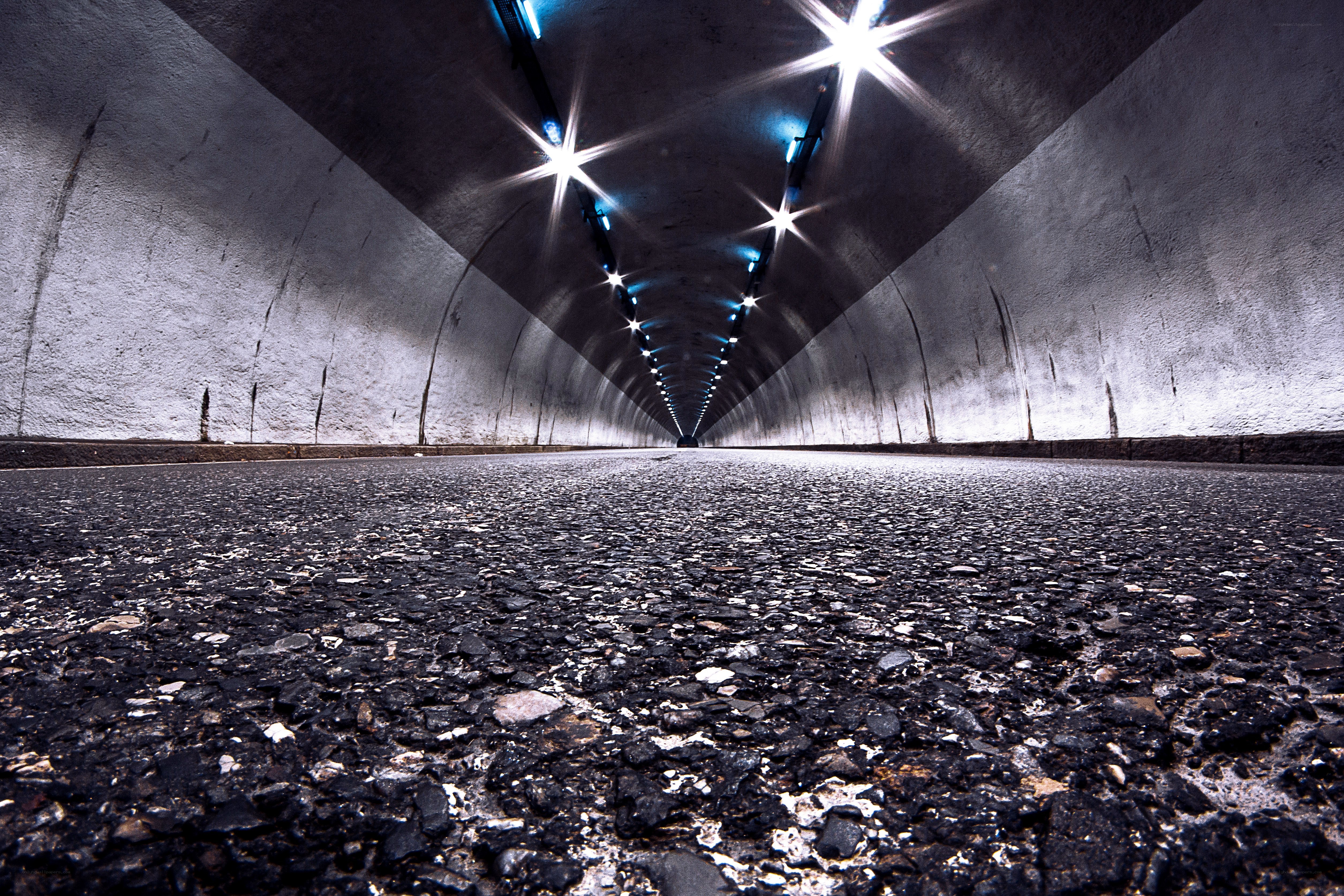 Tunnel road perspective