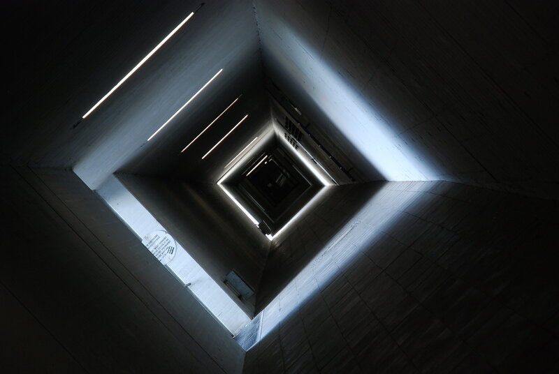 Tunnel with Lights — Black