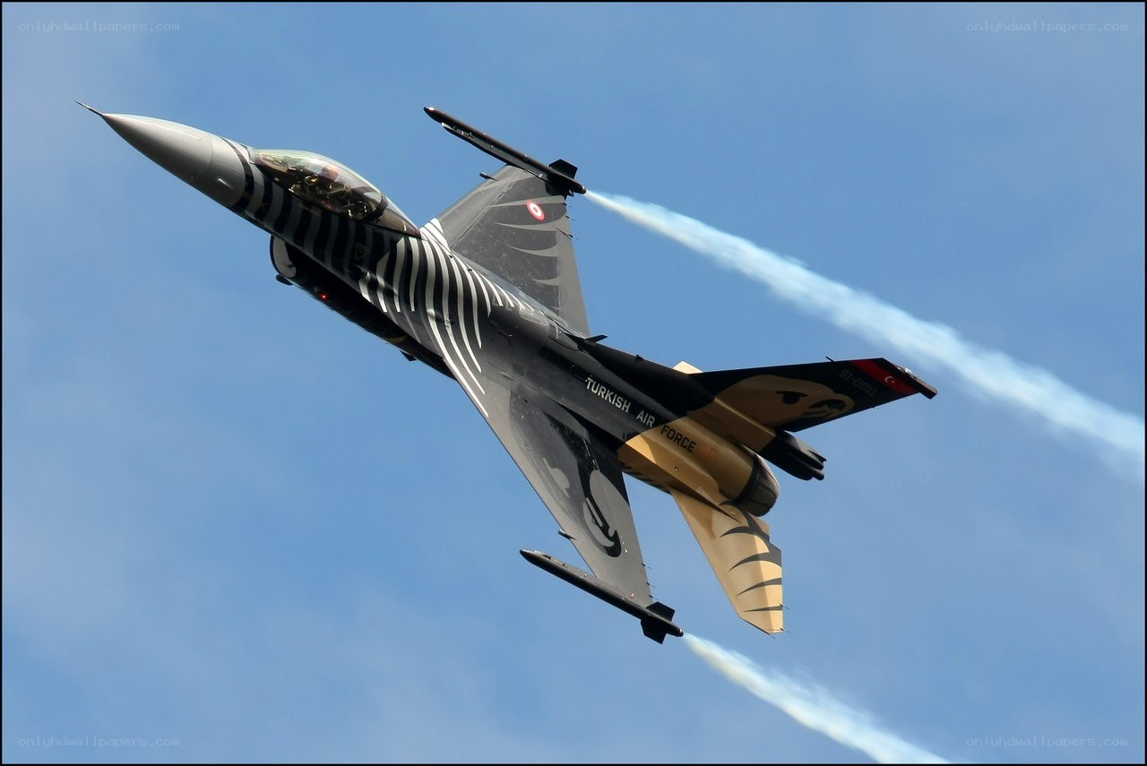Turkish Air Force jet in flight