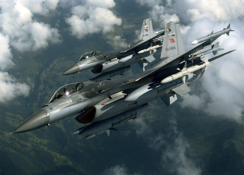 Turkish F-16 fighter jets in flight