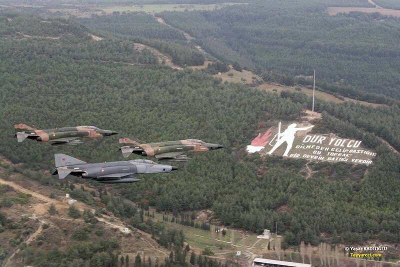 Turkish jets fly over mountain