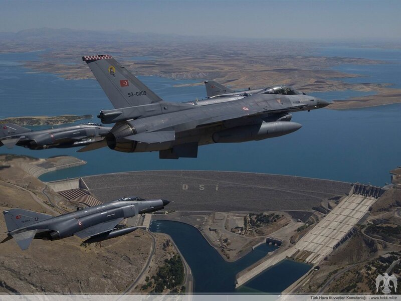 Turkish jets over dam