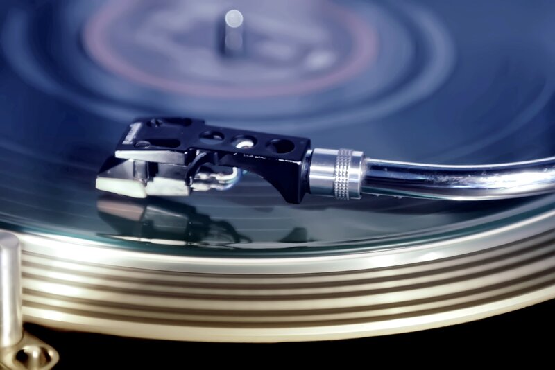 Turntable Playing Record — Blue