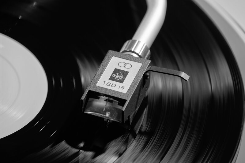 Turntable Playing Vinyl — Black, Calm, Photograph, Vinyl Record, Tonearm, Cartridge