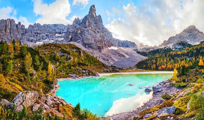 Turquoise Alpine Lake — Blue, Serene, Autumn