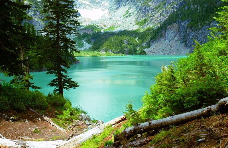 Turquoise Alpine Lake — Green