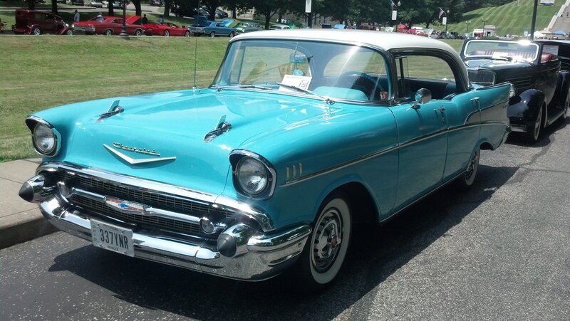 Turquoise Classic Car — Cyan