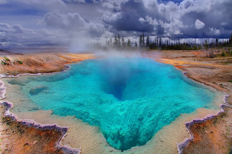 Turquoise hot spring in Yellowstone