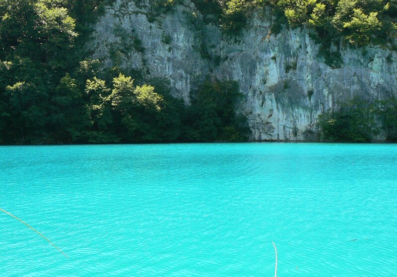 Turquoise Lake and Cliff