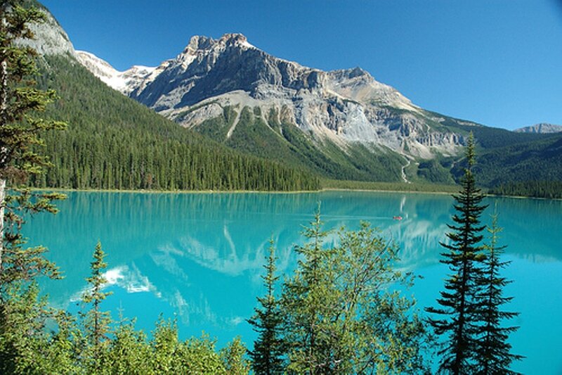 Turquoise Lake and Mountain