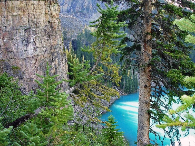 Turquoise Lake in Canyon — Blue, Serene