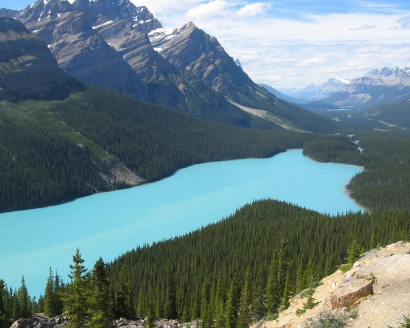 Turquoise Lake in Mountains — Blue, Serene