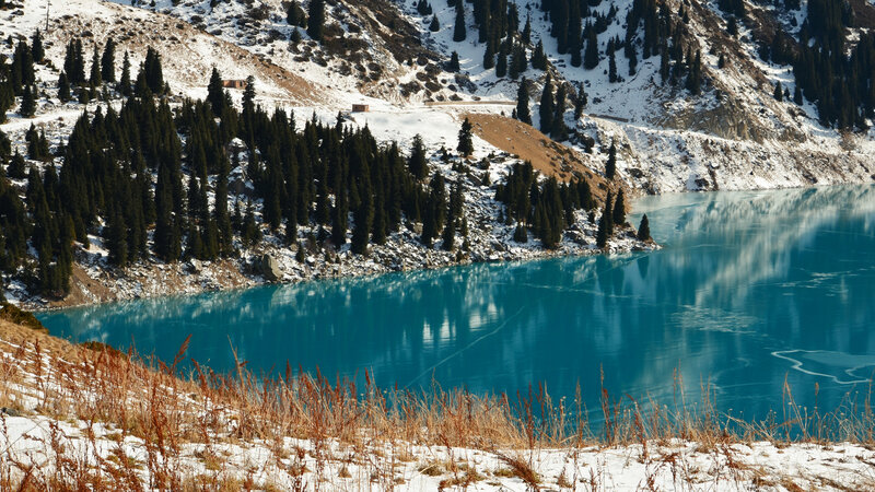 Turquoise Lake in Mountains — Blue, Serene, Winter