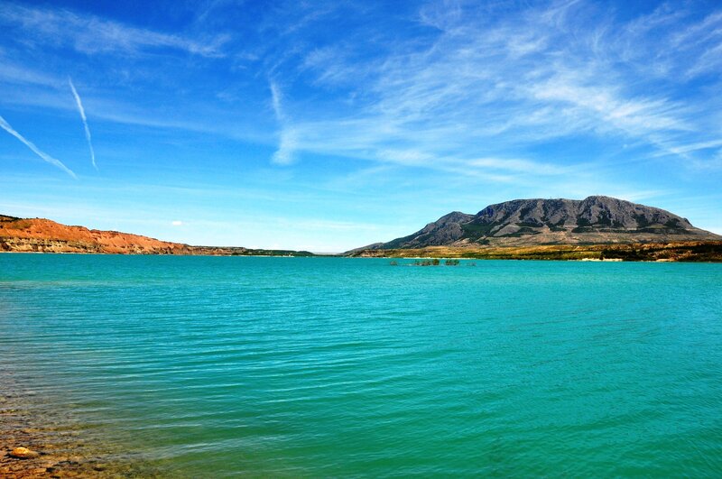 Turquoise lake with mountains