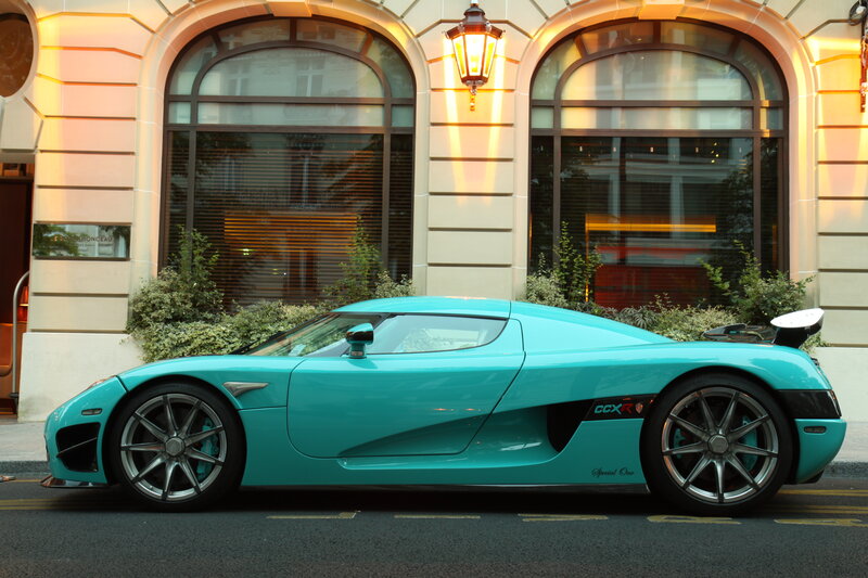 Turquoise Sports Car — Cyan