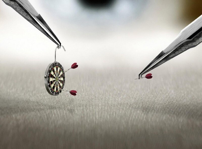 tweezers with dartboard