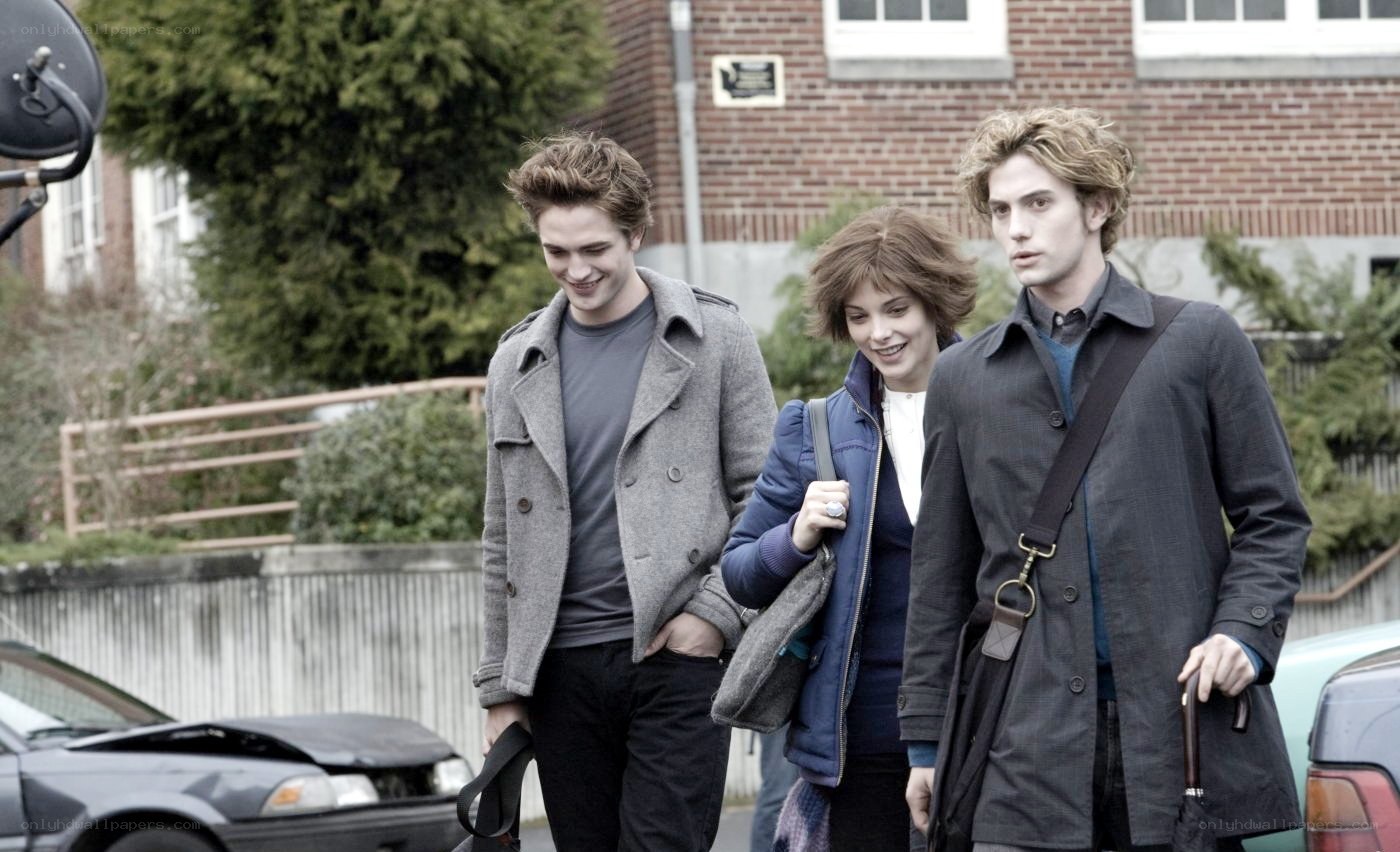 Twilight cast walking together