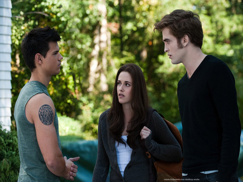Twilight movie scene with three characters
