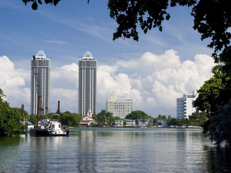 Twin Towers and Canal