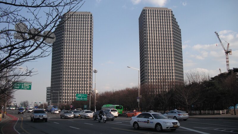Twin towers in Seoul traffic