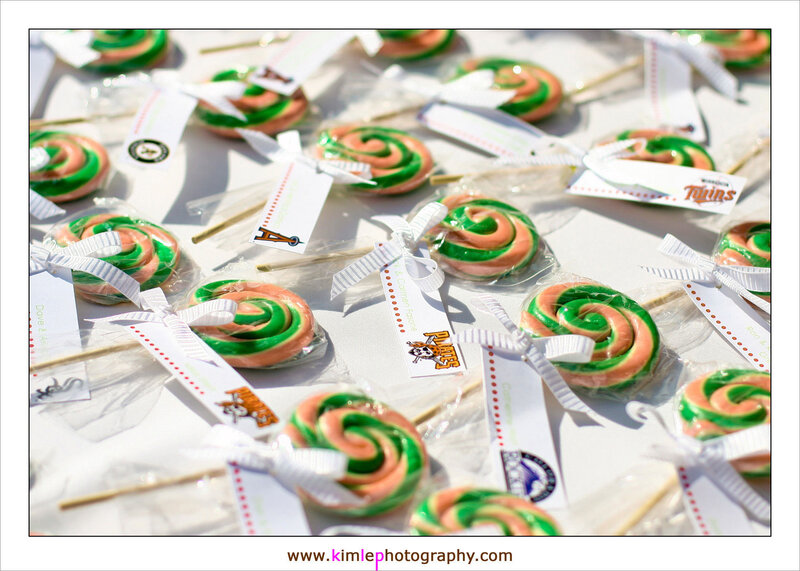Twisted lollipops with tags