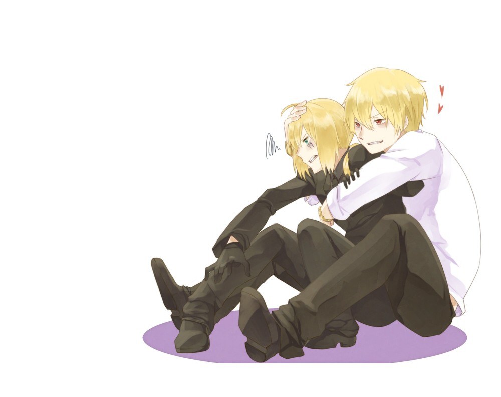 Two anime characters hugging