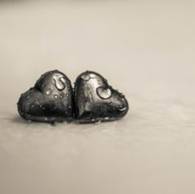 Two Black Hearts — Calm