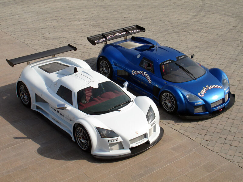 Two Capri-Sonne race cars