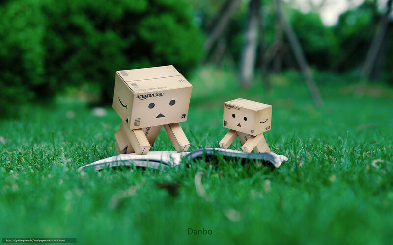 Two Cardboard Box Figures — Green