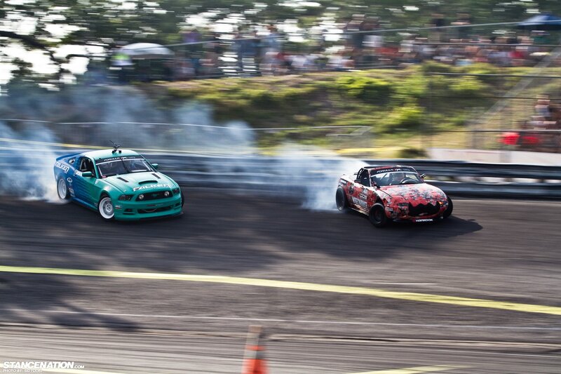 Two Cars Drifting — Green, Dynamic