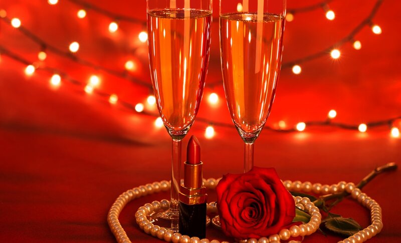 Two Champagne Glasses — Red, Romantic, Night