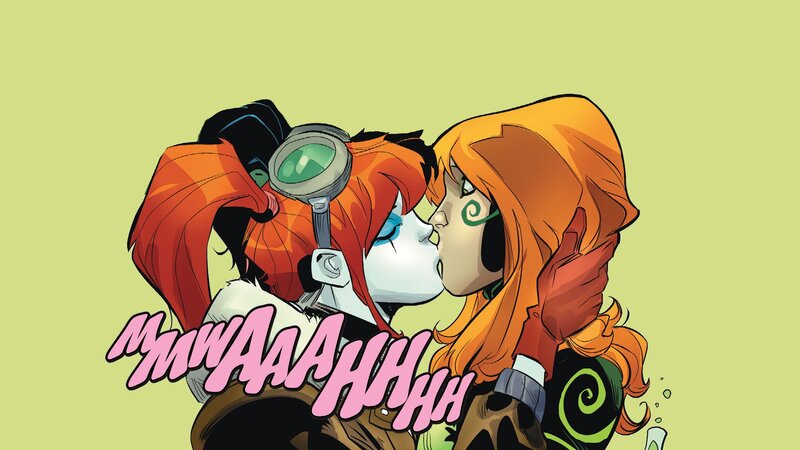 Two Characters Kissing — Green, Romantic, Comic