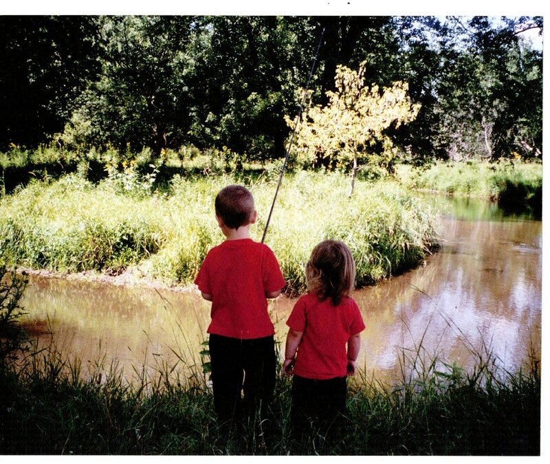 Two Children Fishing — Red