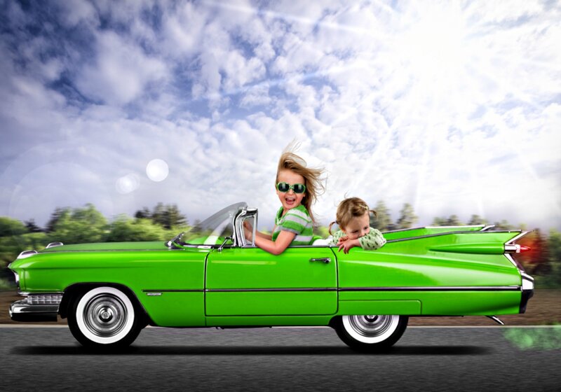 Two Children in Car — Green