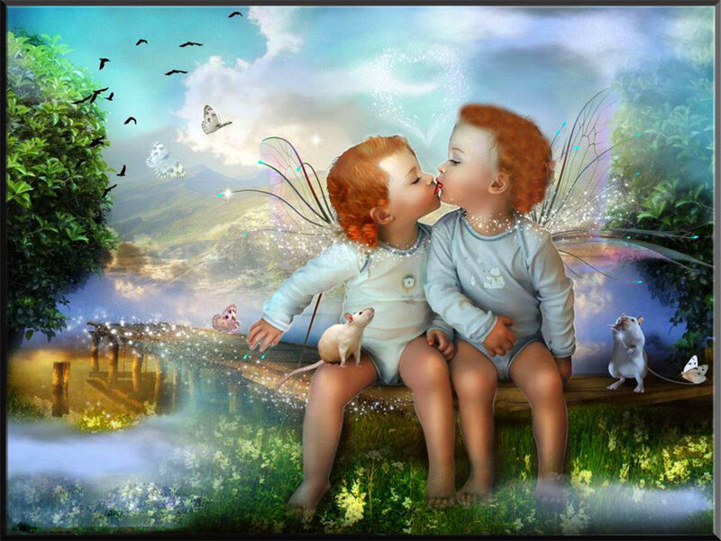 Two Children Kissing — Green, Serene