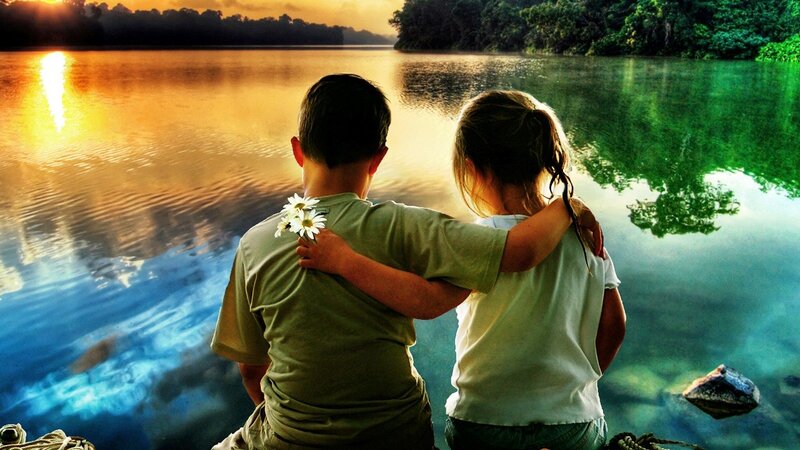Two Children on a Lake — Green