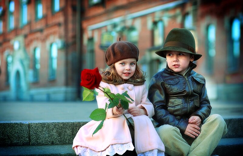 Two Children on Steps — Red