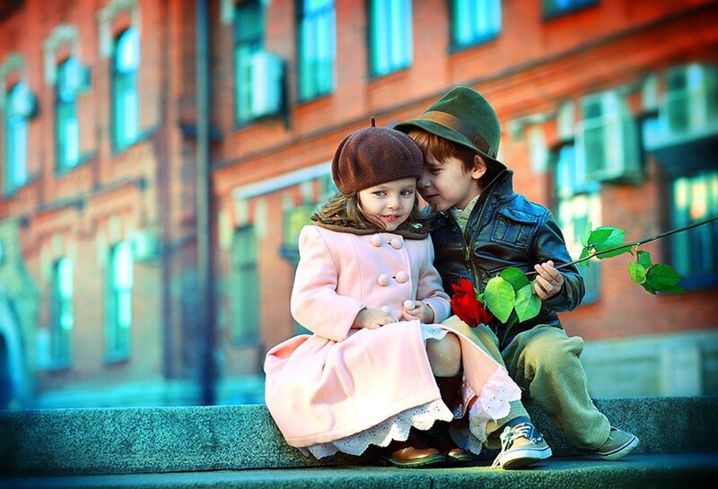 Two Children Sitting — Pink