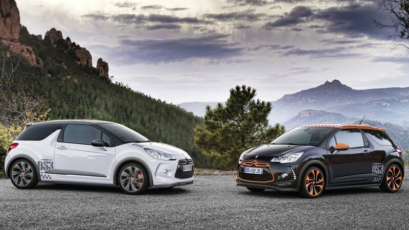 Two Citroën DS3 cars in nature