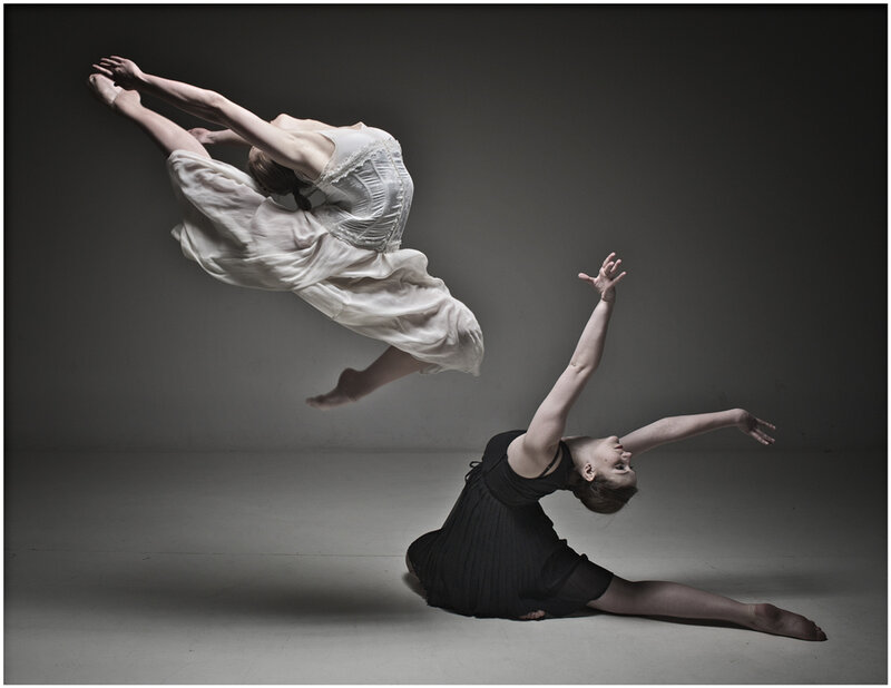 Two Dancers in Motion — Black
