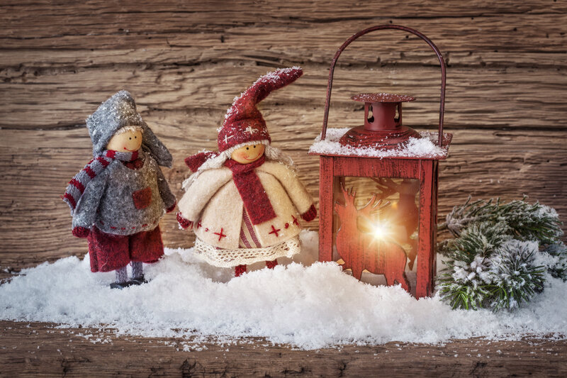 Two Dolls in Snow — Red, Cozy
