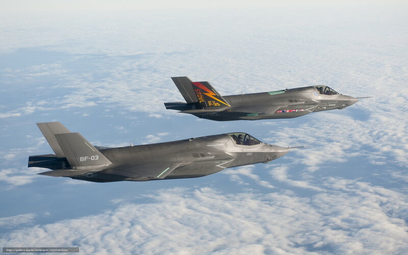Two F-35 Fighter Jets — Gray, Serene