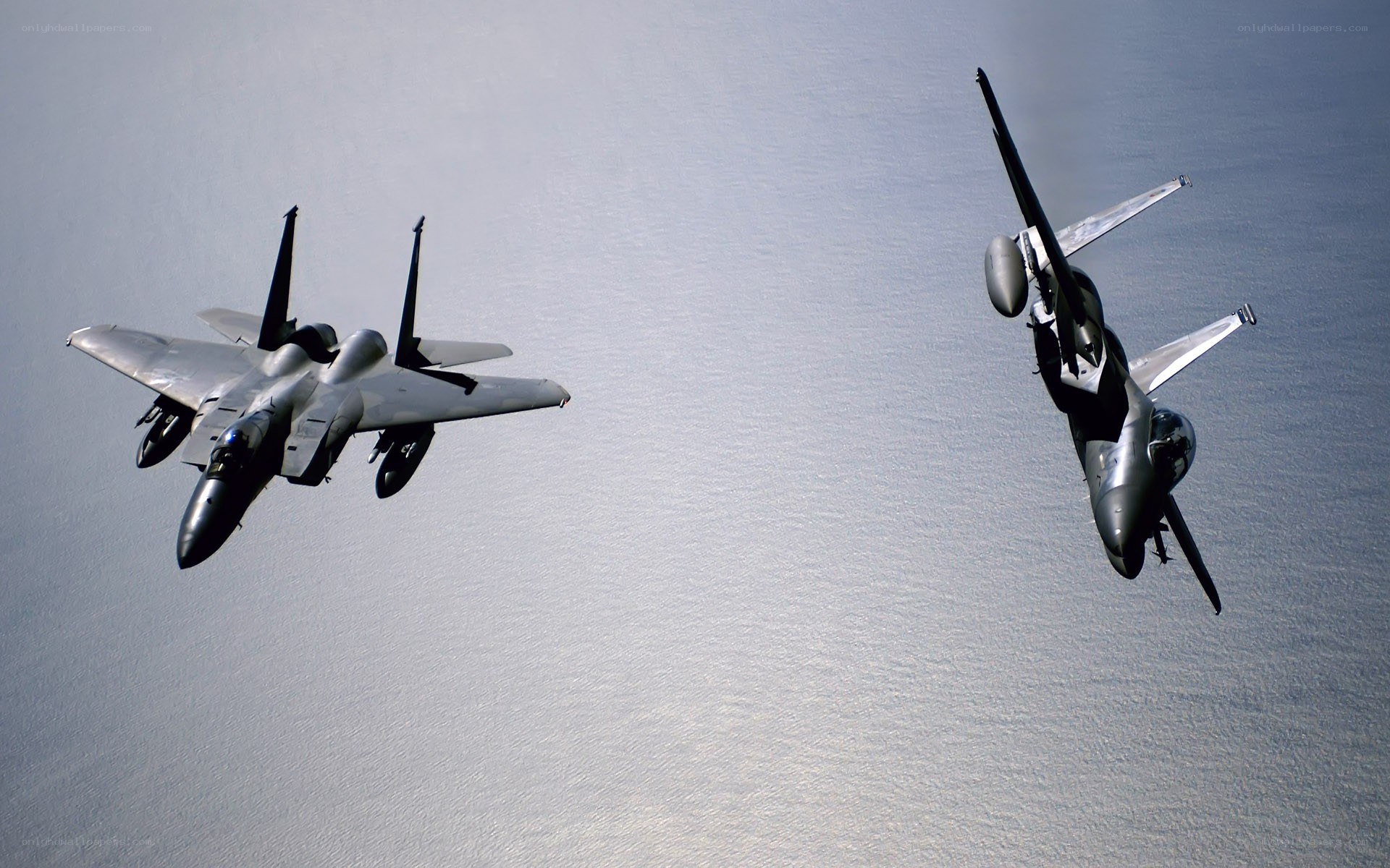 Two fighter jets in flight