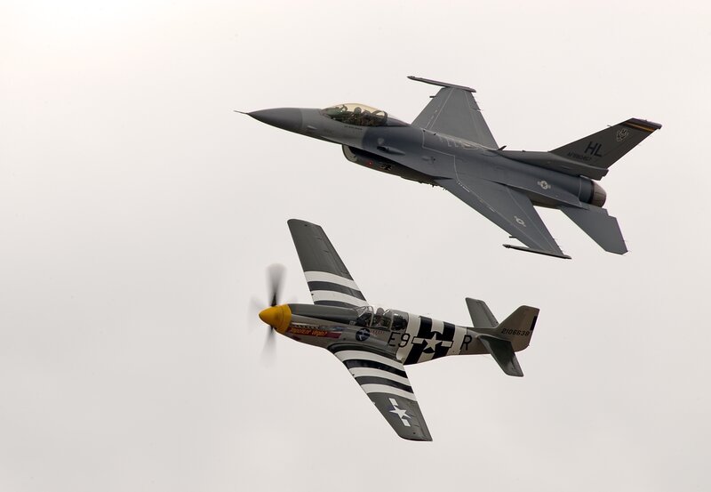 Two fighter jets in flight