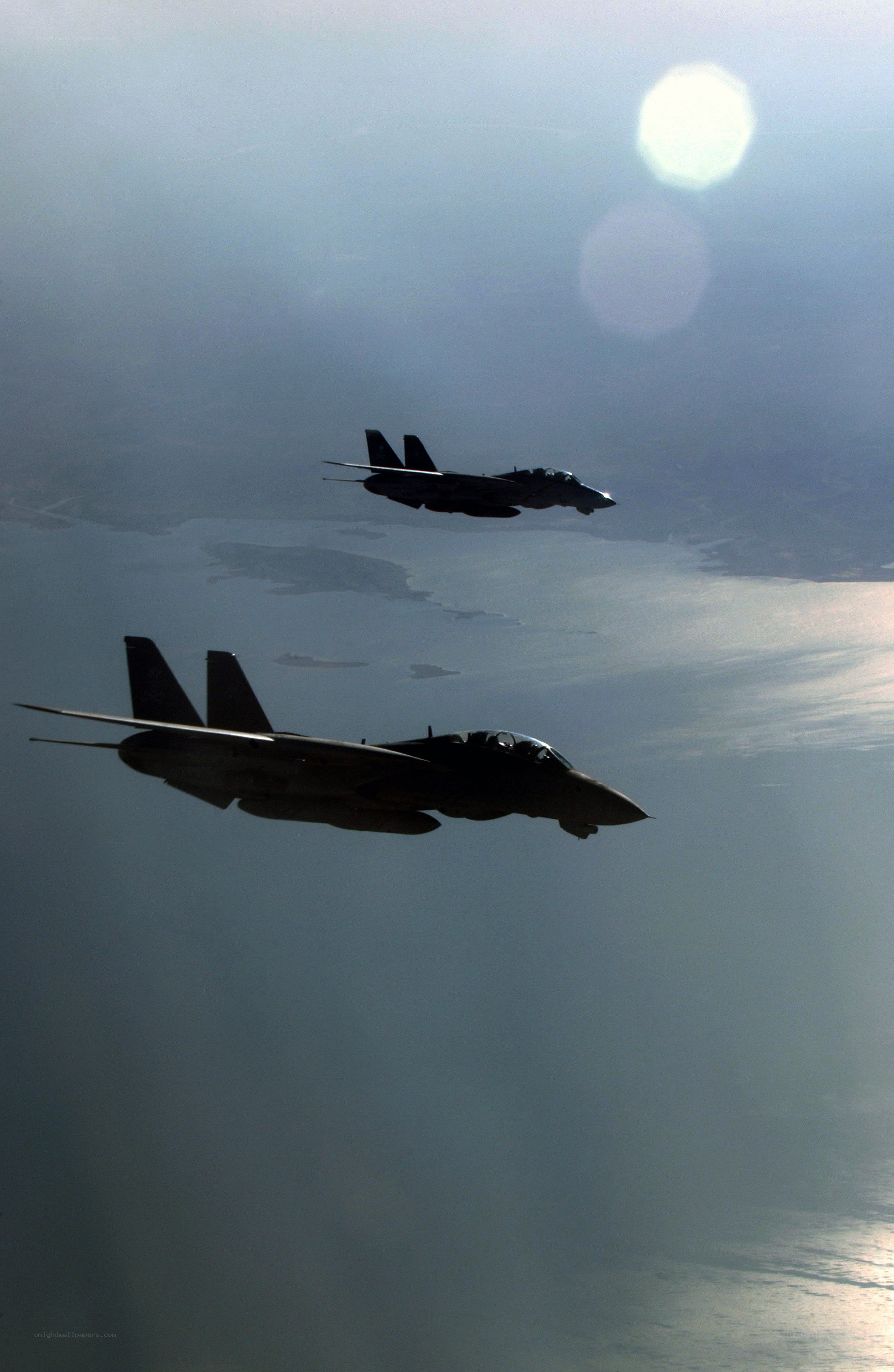 Two fighter jets in flight
