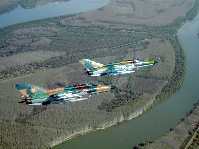 Two fighter jets in flight
