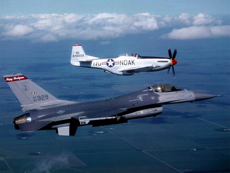 Two fighter jets in flight